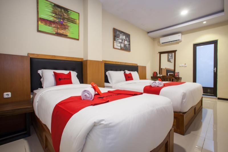 Готель Reddoorz Premium @ Jalan Cengkeh Маланг Номер фото